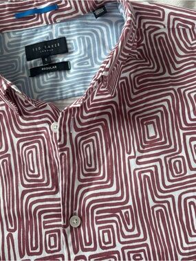 Ted Baker London Regular Fit SS Shirt Size 5 (XL) Burgundy Maze Geometric Print